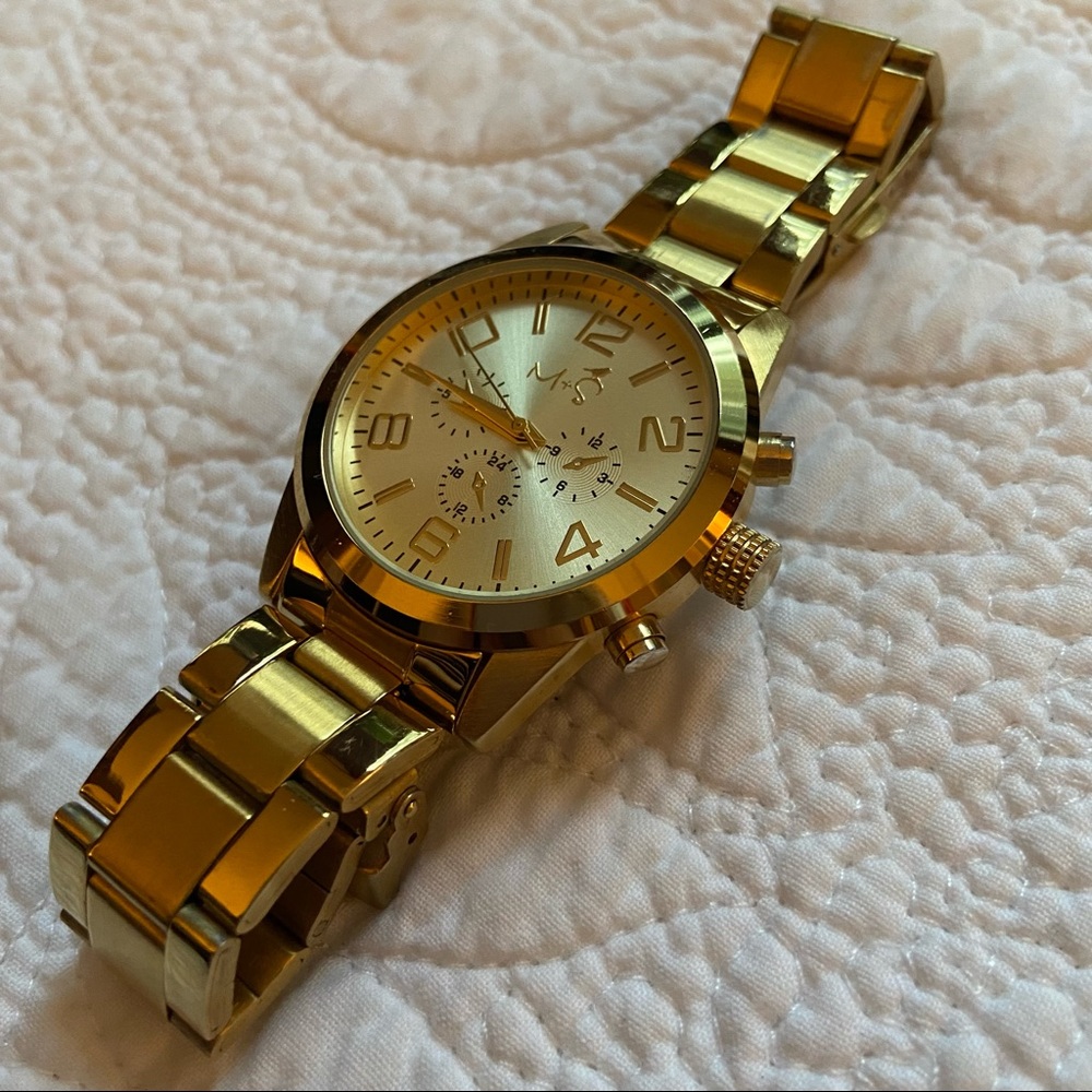 M&S GOLD WATCH, O/S - Picture 2 of 6